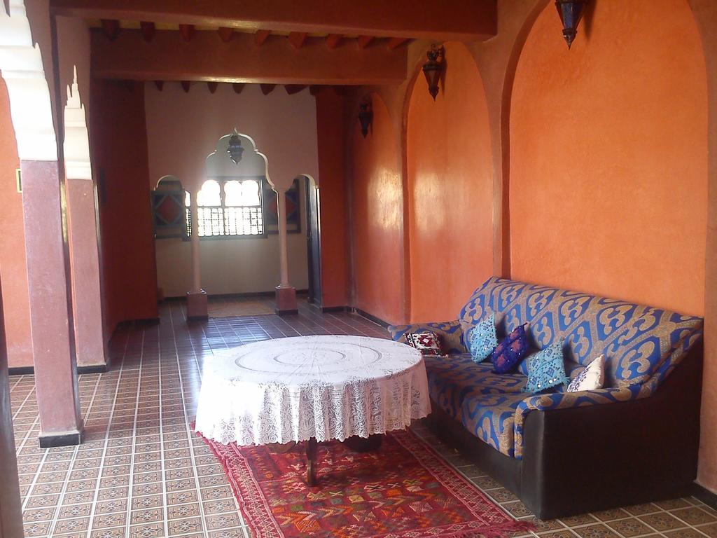 Kasbah Itrane Bed & Breakfast Tamnougalt Exterior photo